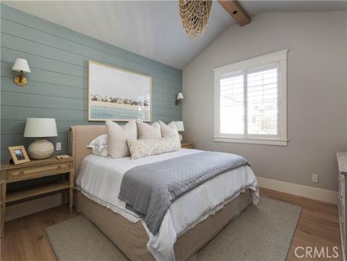 521  Poinsettia   Avenue, Corona del Mar, CA