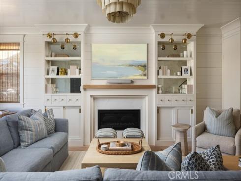 521  Poinsettia   Avenue, Corona del Mar, CA