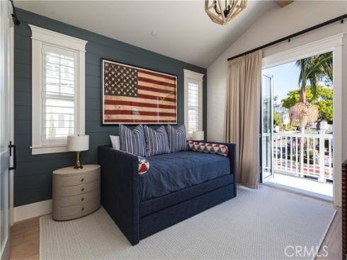 521  Poinsettia   Avenue, Corona del Mar, CA