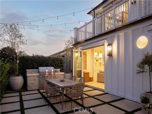 521  Poinsettia   Avenue, Corona del Mar, CA