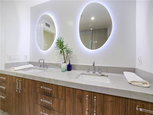 5  Curl  , Corona del Mar, CA