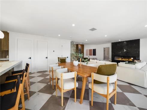 5  Curl  , Corona del Mar, CA