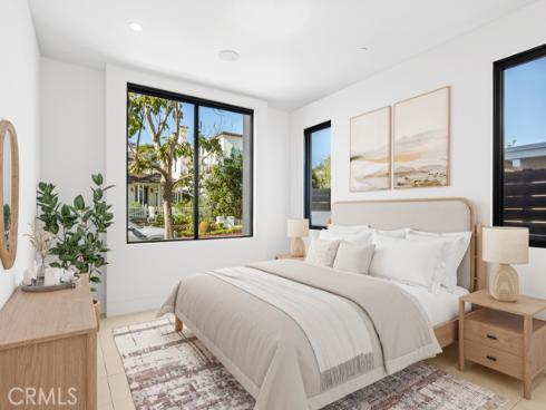 304  Poppy Ave  , Corona del Mar, CA