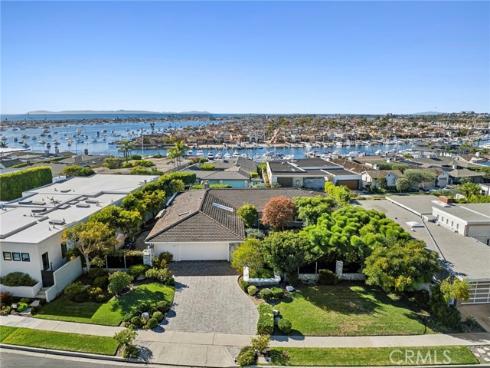 1727 Galatea Terrace