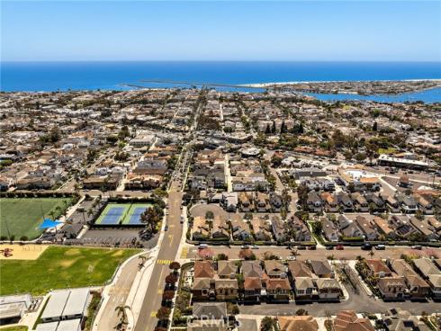 2741  Bungalow   Place, Corona del Mar, CA