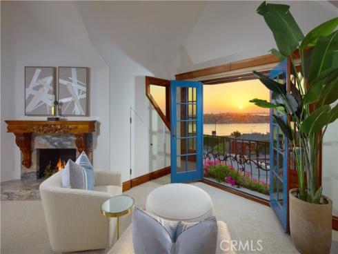 2800  Ocean   Boulevard, Corona del Mar, CA
