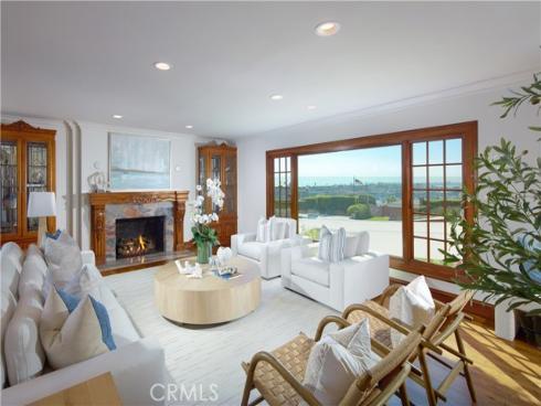 2800  Ocean   Boulevard, Corona del Mar, CA