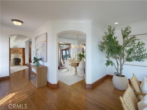 2800  Ocean   Boulevard, Corona del Mar, CA