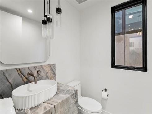 615 Poppy Avenue, Corona del Mar, CA