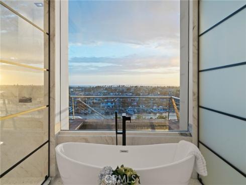 1409 Dolphin Terrace , Corona del Mar, CA