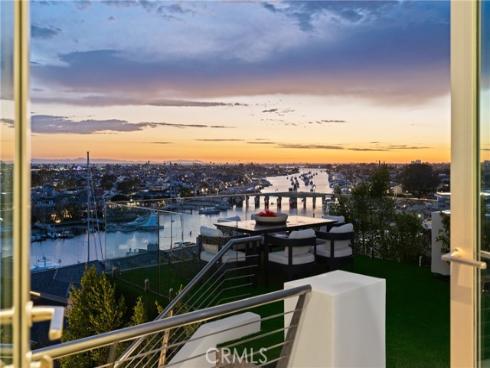 1409 Dolphin Terrace , Corona del Mar, CA