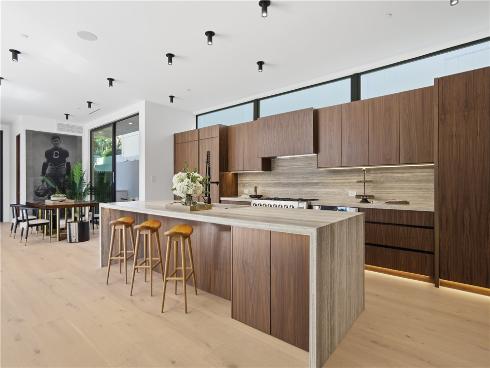 400  Heliotrope  , Corona del Mar, CA