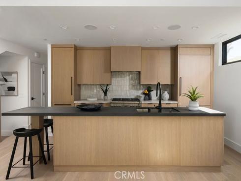 512 Marigold Avenue, Corona del Mar, CA