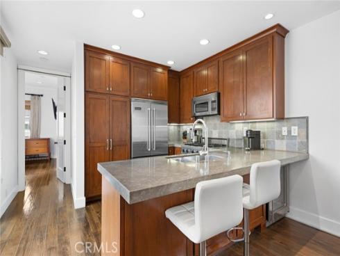 417 Poinsettia Avenue, Corona del Mar, CA