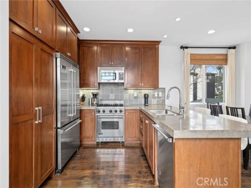 417 Poinsettia Avenue, Corona del Mar, CA