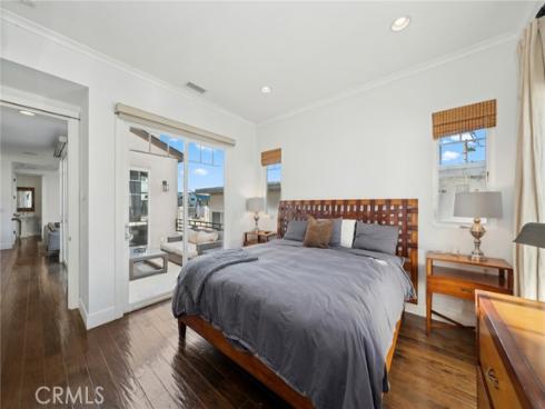 417 Poinsettia Avenue, Corona del Mar, CA