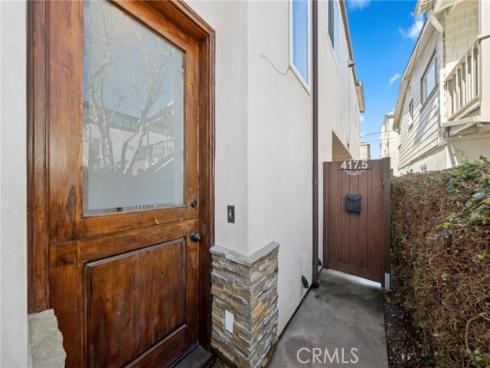 417 Poinsettia Avenue, Corona del Mar, CA