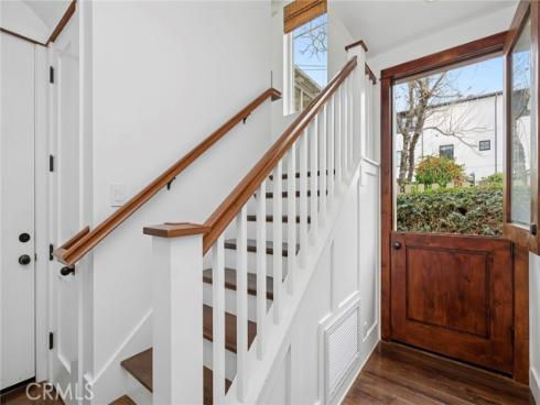 417 Poinsettia Avenue, Corona del Mar, CA