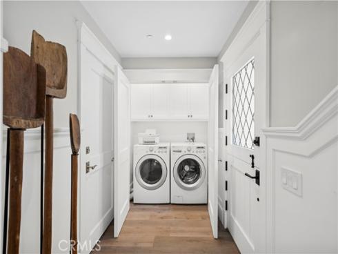 718  Poinsettia  , Corona del Mar, CA