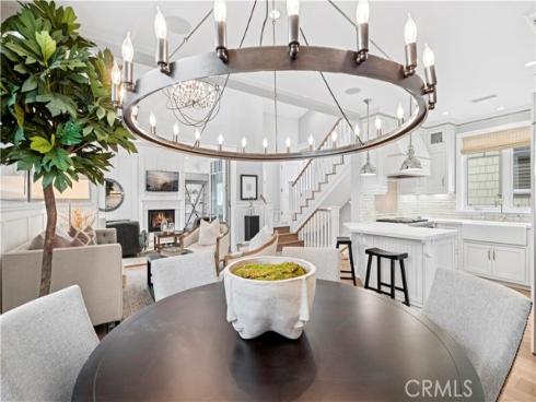 718  Poinsettia  , Corona del Mar, CA