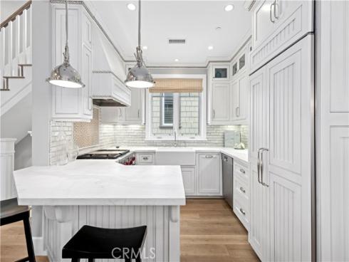 718  Poinsettia  , Corona del Mar, CA