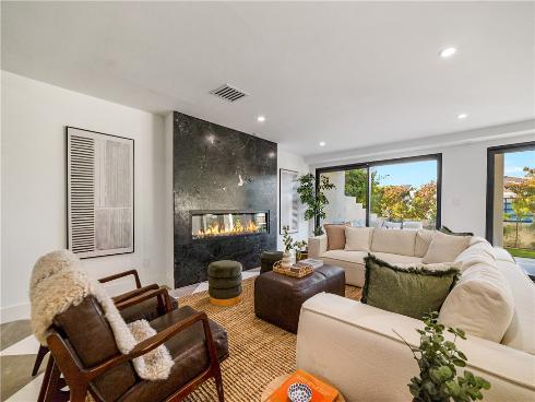 5 Curl , Corona del Mar, CA