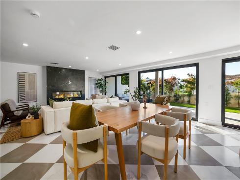 5 Curl , Corona del Mar, CA