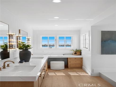 1927 Bayside Drive, Corona del Mar, CA