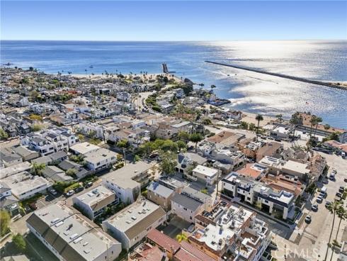 2520  Seaview   Avenue, Corona del Mar, CA