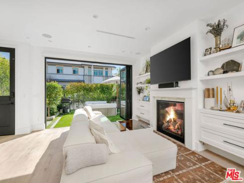 413  Marigold   Avenue, Corona del Mar, CA