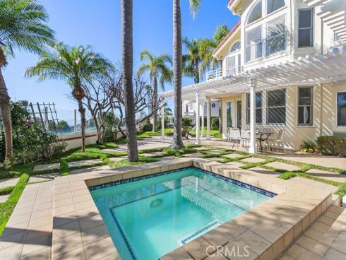 19 Harbor Pointe , Corona del Mar, CA