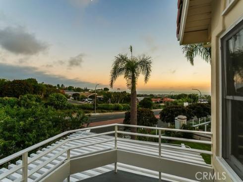 19 Harbor Pointe , Corona del Mar, CA