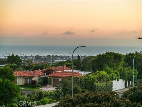 19 Harbor Pointe , Corona del Mar, CA