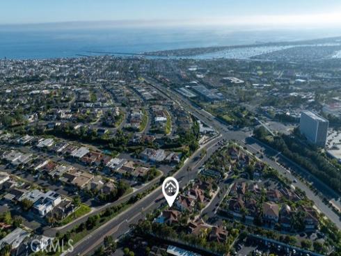 19 Harbor Pointe , Corona del Mar, CA