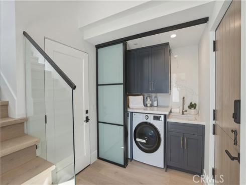 605  Carnation  , Corona del Mar, CA