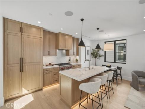 605  Carnation  , Corona del Mar, CA