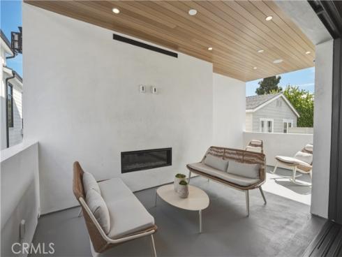 605  Carnation  , Corona del Mar, CA