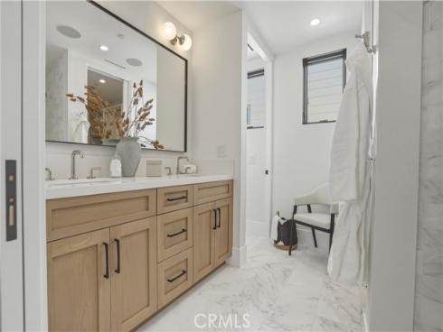 605  Carnation  , Corona del Mar, CA