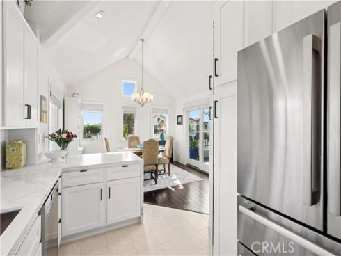 423  Poppy  , Corona del Mar, CA