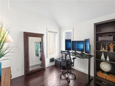 423  Poppy  , Corona del Mar, CA