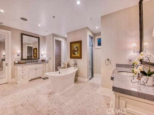 712  K Thanga  , Corona del Mar, CA