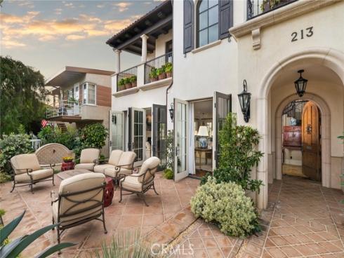 213  Jasmine  , Corona del Mar, CA