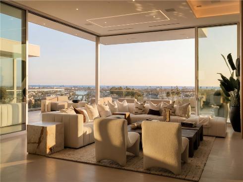 1119  Dolphin  , Corona del Mar, CA