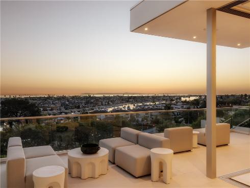 1119  Dolphin  , Corona del Mar, CA