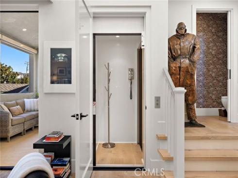 711  Marigold  , Corona del Mar, CA