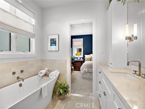 711  Marigold  , Corona del Mar, CA