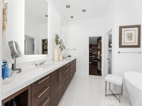 605  Marigold   Avenue, Corona del Mar, CA