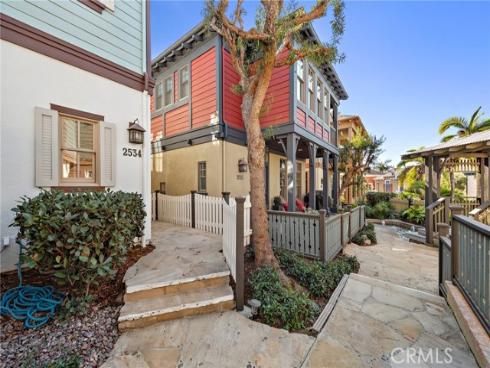 2534  Bungalow  87  Place, Corona del Mar, CA