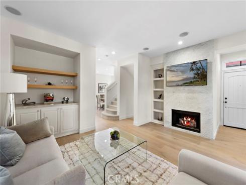 2534  Bungalow  87  Place, Corona del Mar, CA