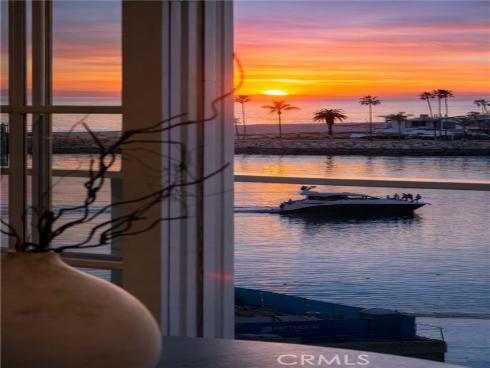 2727  Ocean   Boulevard, Corona del Mar, CA